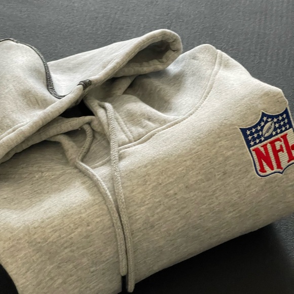 NFL 🏈 Hooded Embroidered Sweatshirt - Picture 3 of 15